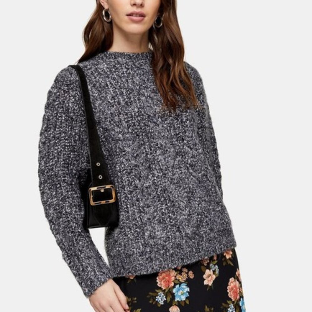 TOPSHOP Black Vertical Cable Crew Sweater Size 4-6